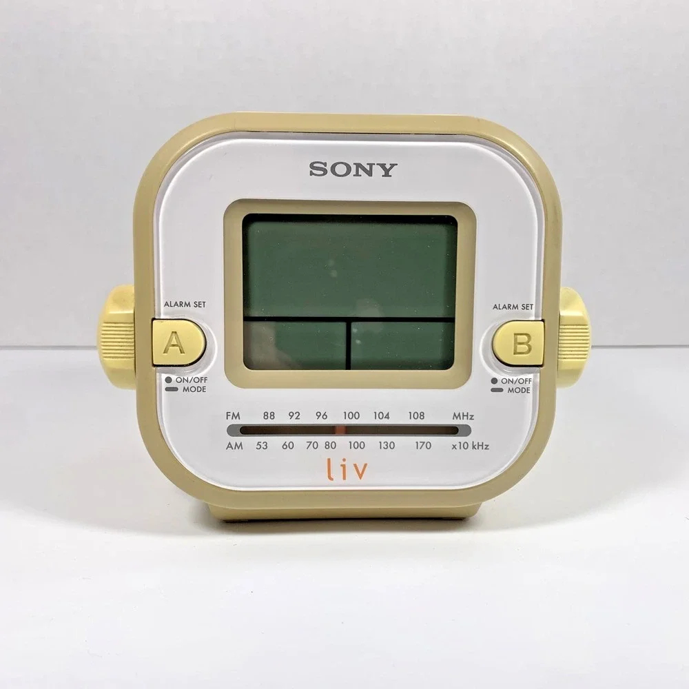 Sony Dream Machine Liv Dual Alarm Digital Clock-Radio ICF-C180 AM/FM Beige-White